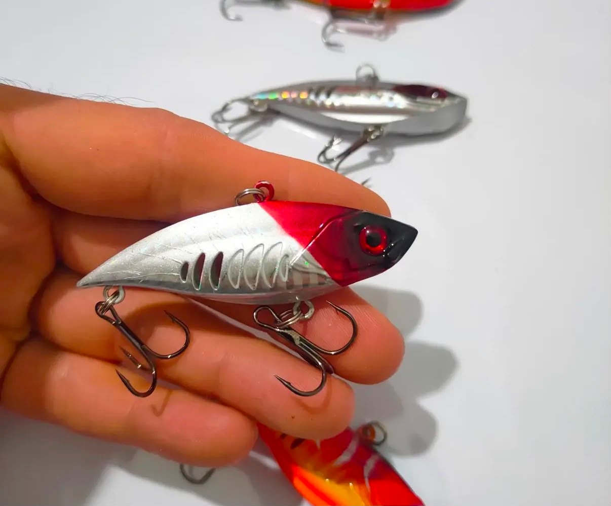 6.5cm 11g Solungaç Kanallı Bilyalı Vibrasyon Yemi
