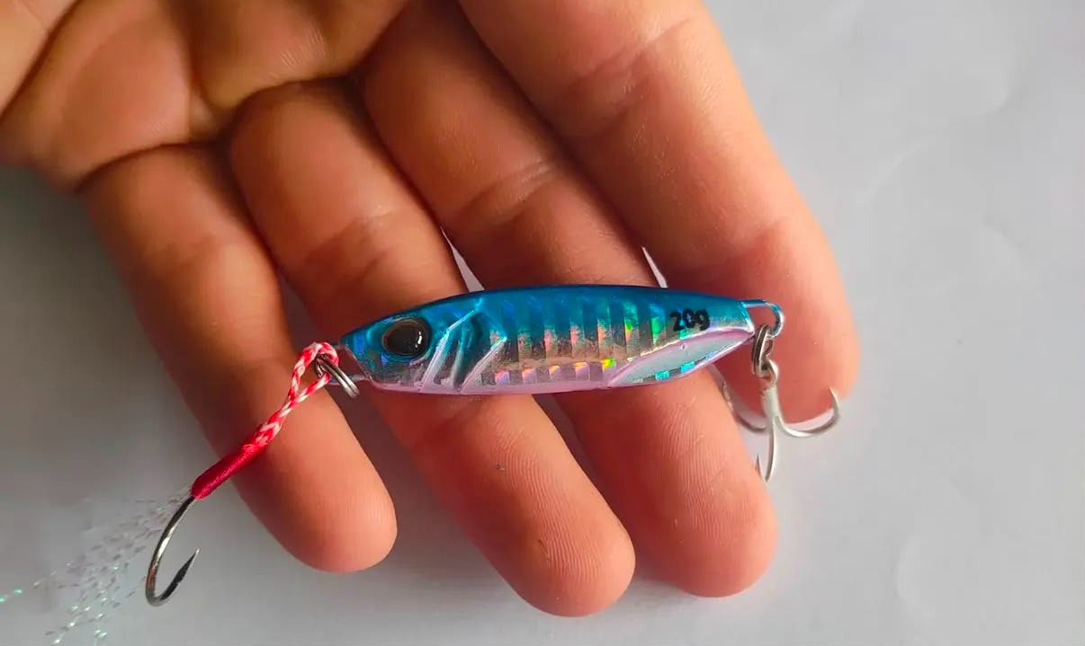 5.5cm 20g Hologramlı & Glow Çizgili Metal Jig Serisi (5 Renk)