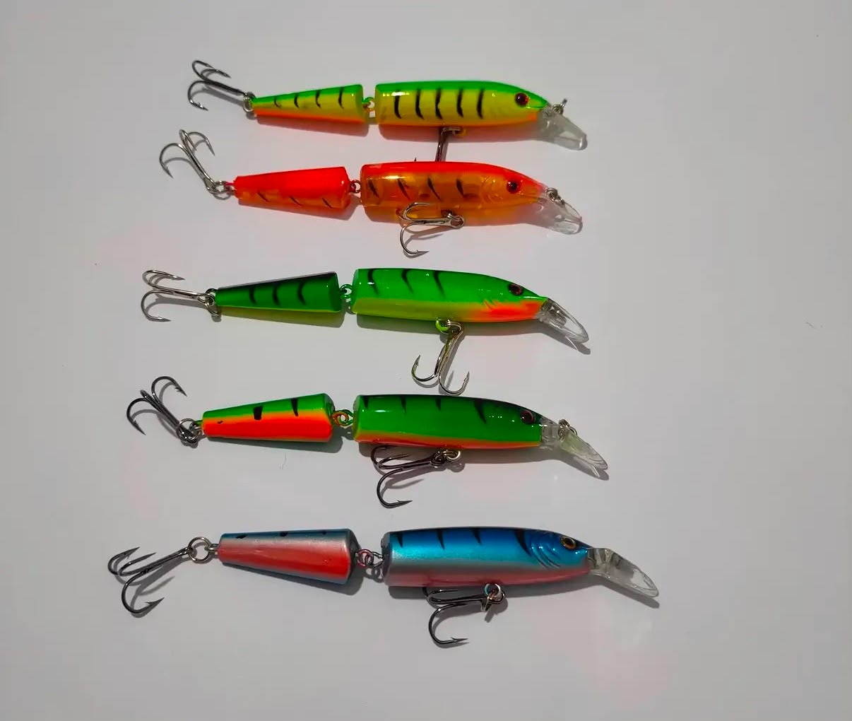 10.5cm 9.6g İki Eklemli (Jointed) UV Etkin Maket Balık Serisi