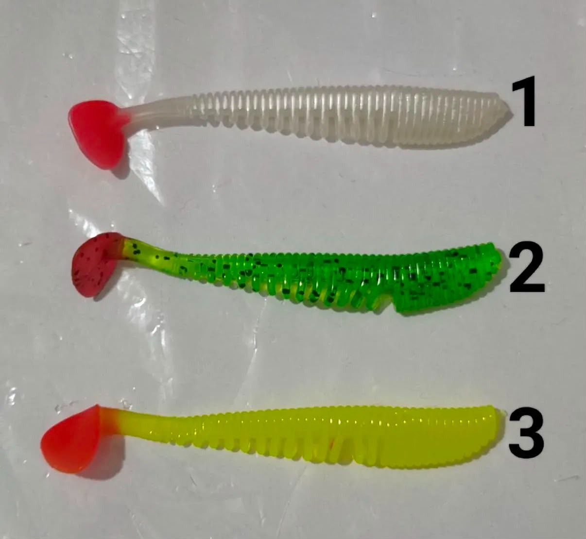: UV Boyalı Kırmızı Kuyruklu Shad Silikon Yem - 8 cm / 2.5 gr (5'li Paket)