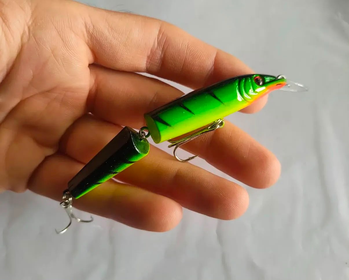 ki Eklemli UV Boyalı Spin Maket Balık - 10.5 cm / 9.6 gr (Dalar: 0.5-1.5m)