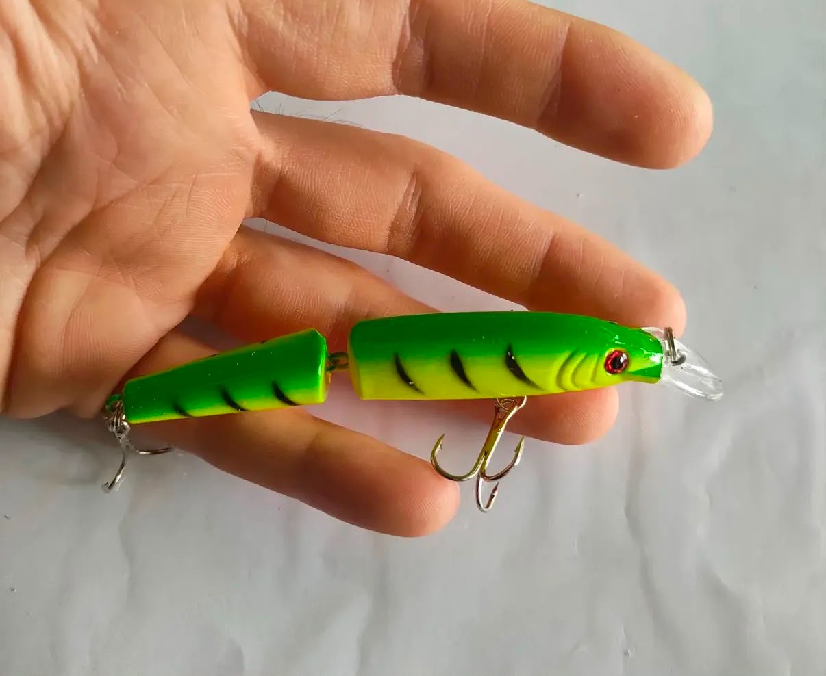 ki Eklemli UV Boyalı Spin Maket Balık - 10.5 cm / 9.6 gr (Dalar: 0.5-1.5m)