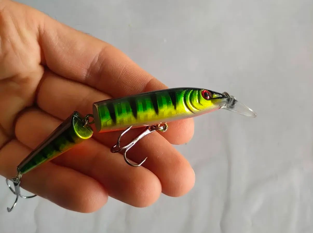 ki Eklemli UV Boyalı Spin Maket Balık - 10.5 cm / 9.6 gr (Dalar: 0.5-1.5m)