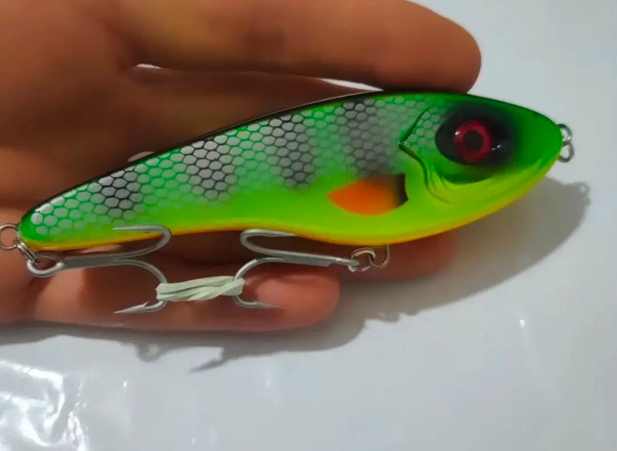 Hunthouse Bilyalı Ses Sistemli Jerkbait - 11.5 cm / 32 gr UV Boyalı Glider