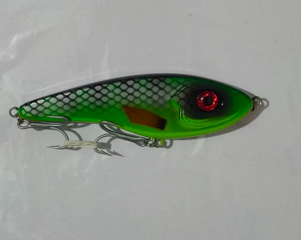 Hunthouse Bilyalı Ses Sistemli Jerkbait - 11.5 cm / 32 gr UV Boyalı Glider
